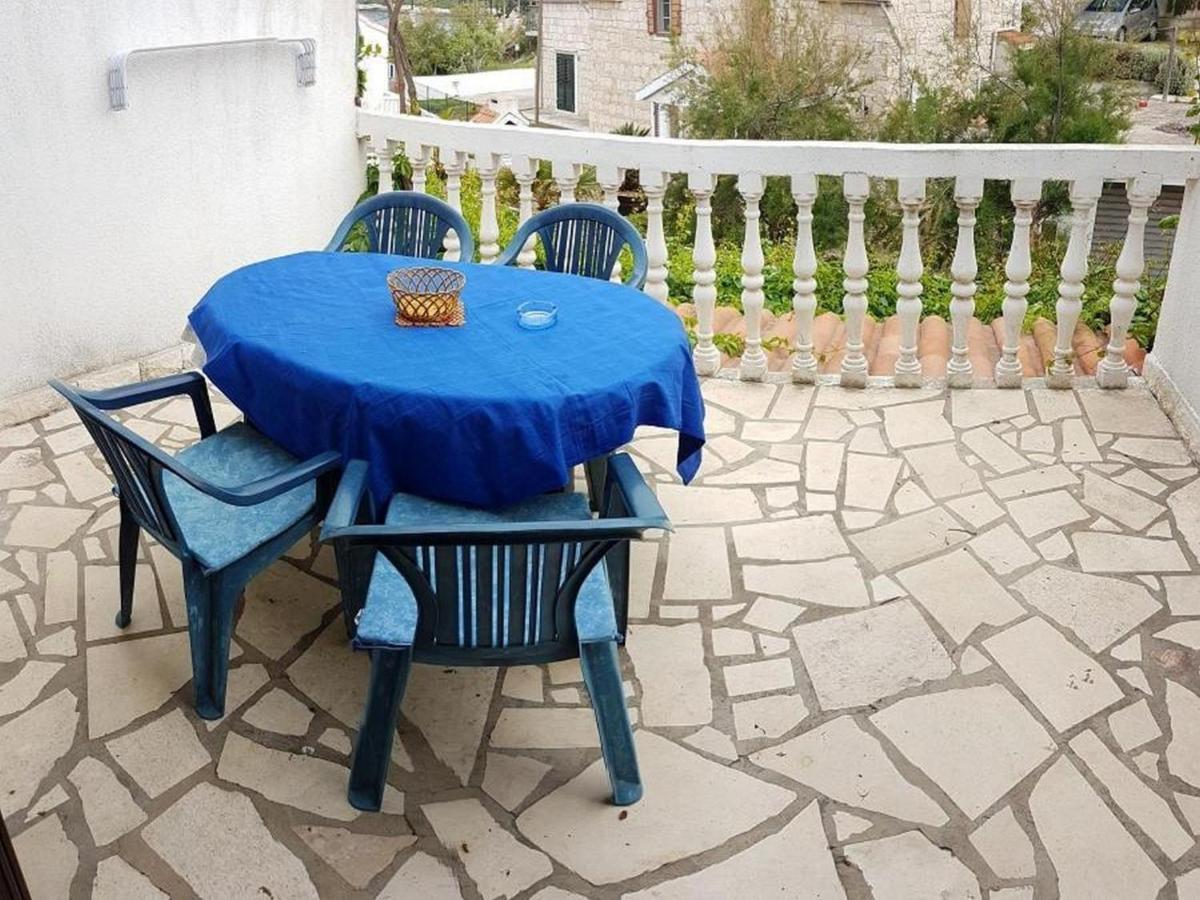 Apartments Katarina Вис Екстериор снимка