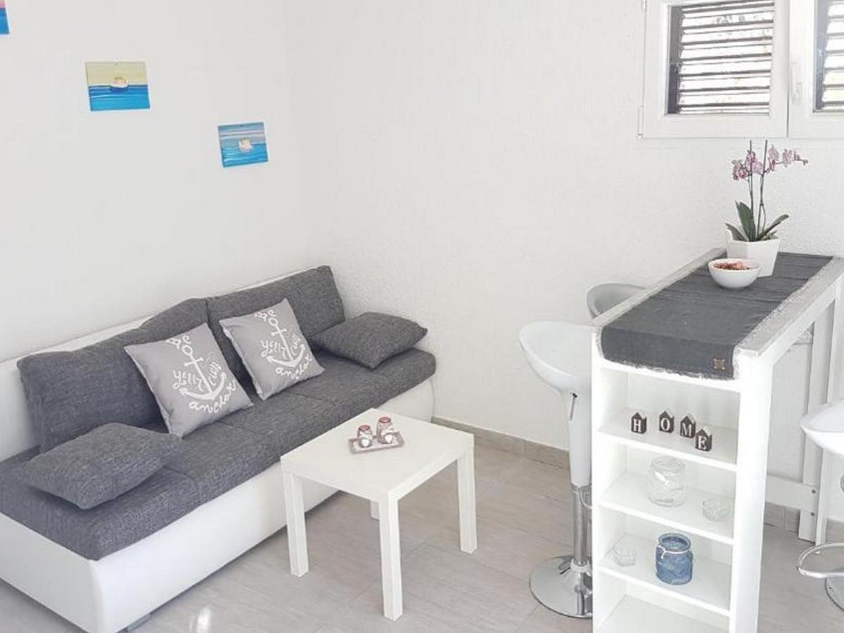 Apartments Katarina Вис Екстериор снимка